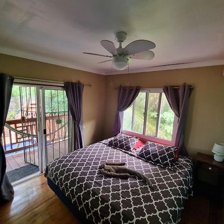 Roatan Backpackers' Hostel Sandy Bay المظهر الخارجي الصورة